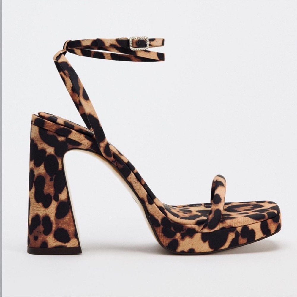 🆕 Zara Leopard Print Platform Sandals SIZE 9